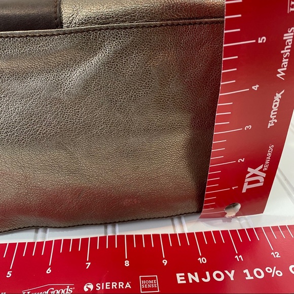 Salvador Ferragamo Pewter & Brown shoulder bag - Picture 14 of 15